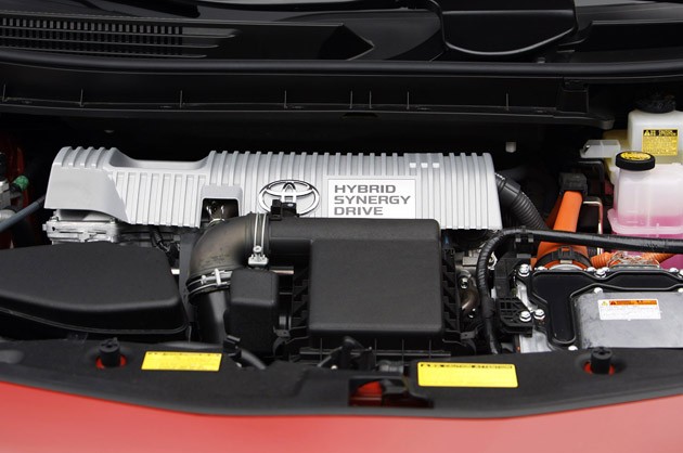 2012 Toyota Prius V engine