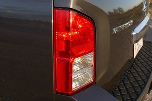 2011 Nissan Pathfinder taillight