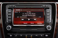 2012 Volkswagen Passat audio system