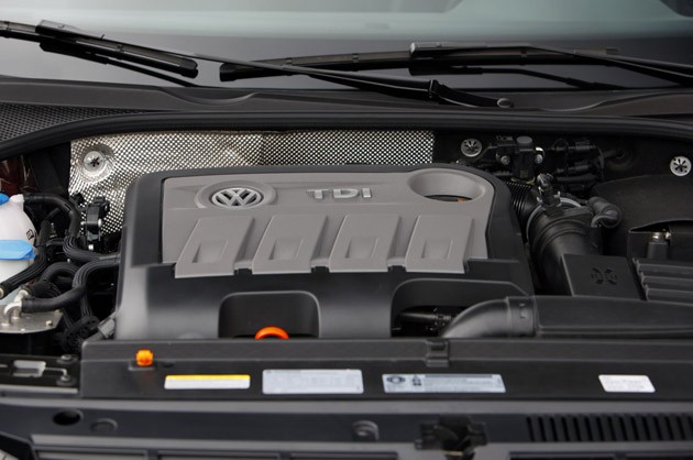 2012 Volkswagen Passat engine