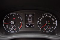 2012 Volkswagen Passat gauges