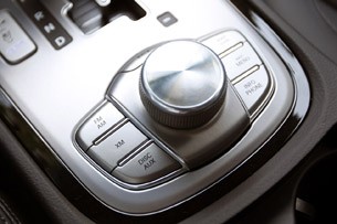 2012 Hyundai Genesis 5.0 R-Spec multimedia system controls