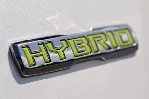 2011 Kia Optima Hybrid badge