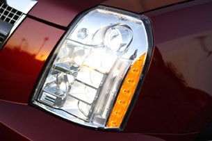 2011 Cadillac Escalade Hybrid Platinum headlight