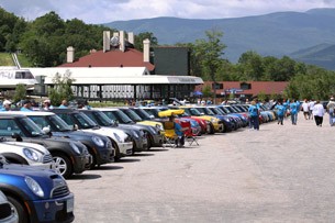 parking lot full of mini coopers at loon mountain
