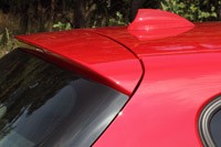 2012 BMW 1 Series Five-Door roof spoiler