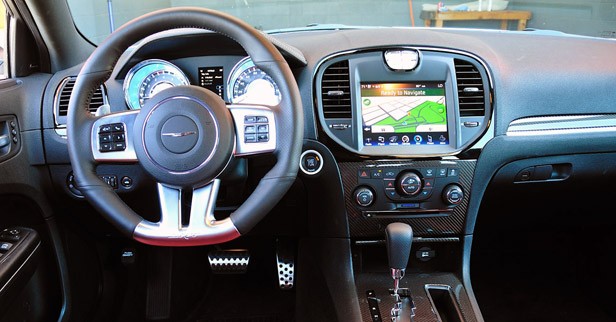 2012 Chrysler 300 SRT8 interior