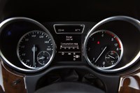 2012 Mercedes-Benz ML350 BlueTec 4Matic gauges