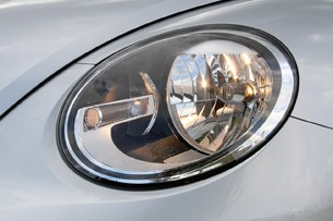 2012 Volkswagen Beetle Turbo headlight
