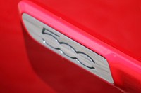 2012 Fiat 500C badge