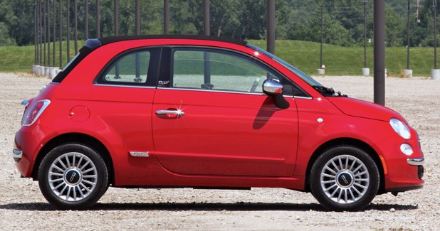 2012 Fiat 500C side view