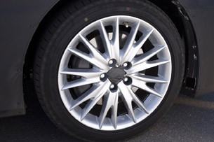2012 Lexus GS Prototype wheel