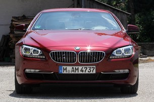 2012 BMW 6 Series Coupe front view