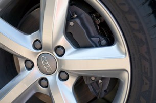2011 Audi Q7 3.0T S line wheel