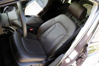2011 Audi Q7 3.0T S line front seats