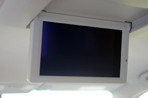 2011 Nissan Quest rear television monitor