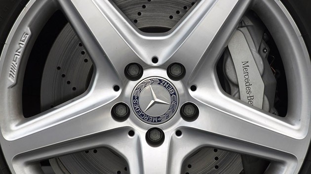 2012 Mercedes-Benz CLS550 wheel
