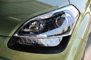 2012 Kia Soul headlight
