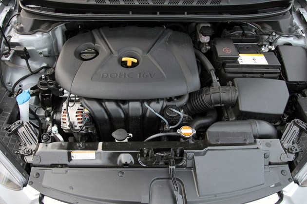 2011 Hyundai Elantra Limited engine