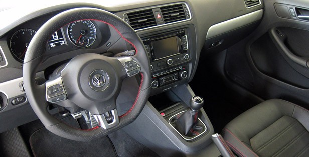 2012 Volkswagen Jetta GLI interior
