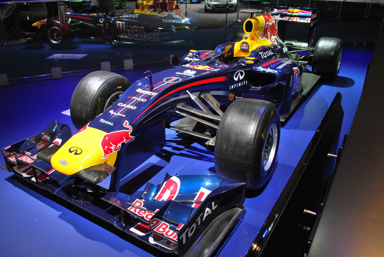 Infiniti shows us what winning looks like with Red Bull F1 mockup ...