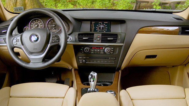 2011 BMW X3 xDrive28i interior