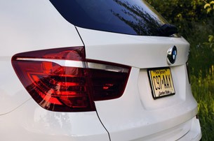 2011 BMW X3 xDrive28i rear detail