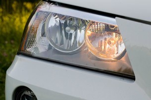 2011 BMW X3 xDrive28i headlight