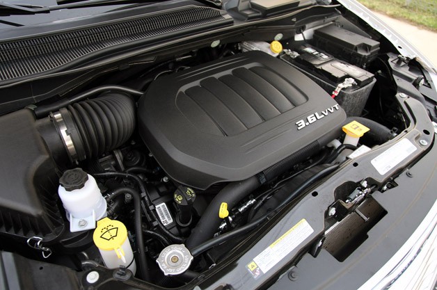 2011 Chrysler Town & Country Touring engine