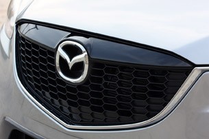 2013 Mazda CX-5 grille