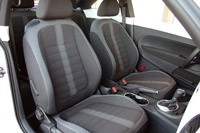 2012 Volkswagen Beetle Turbo front seats