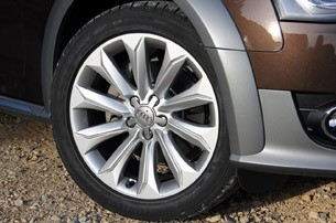 2012 Audi A4 Allroad Quattro wheel