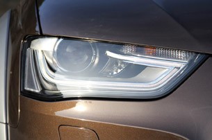 2012 Audi A4 Allroad Quattro headlight
