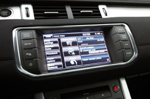 2012 Land Rover Range Rover Evoque Coupe multimedia display