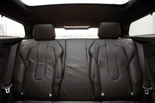 2012 Land Rover Range Rover Evoque Coupe rear seats