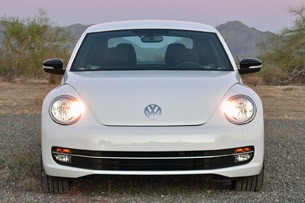 2012 Volkswagen Beetle Turbo front view