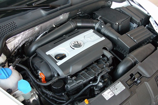2012 Volkswagen Beetle Turbo engine