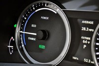 2013 Lexus GS 450h gauges