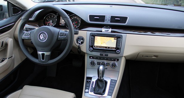 2013 Volkswagen CC interior