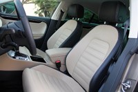 2013 Volkswagen CC front seats