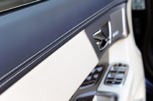2012 Jaguar XF Supercharged door trim