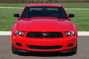 2012 Ford Mustang V6 front view