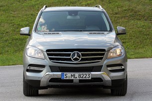 2012 Mercedes ML350 BlueTEC front view