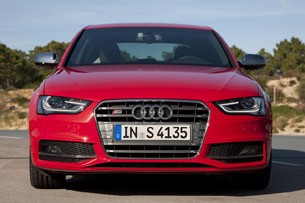 2013 Audi S4 front view