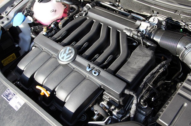2013 Volkswagen CC engine