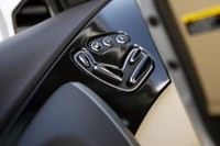 2012 Hyundai Azera seat controls