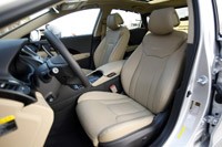 2012 Hyundai Azera front seats