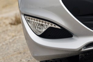 2013 Hyundai Genesis Coupe fog light