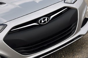 2013 Hyundai Genesis Coupe grille