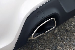2013 Hyundai Genesis Coupe exhaust tip